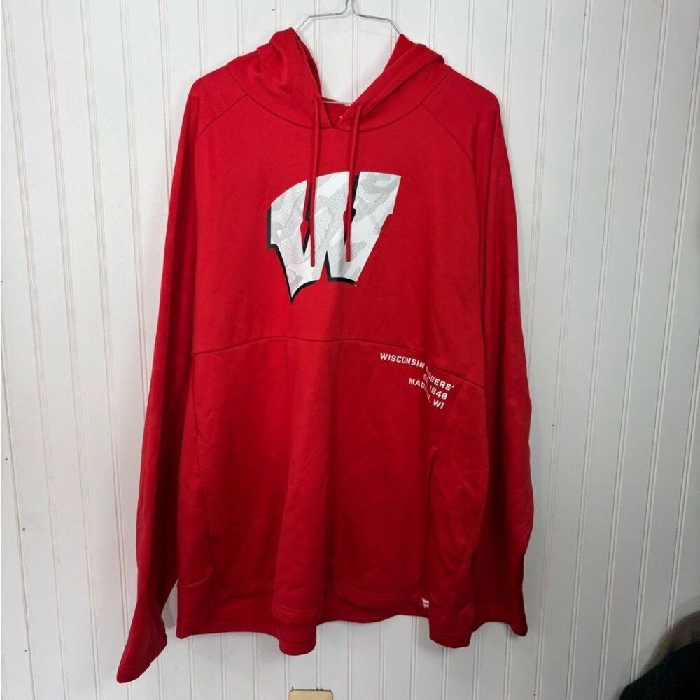 Fanatics college sports Red Wisconsin badgers Men's athletic Hoodie